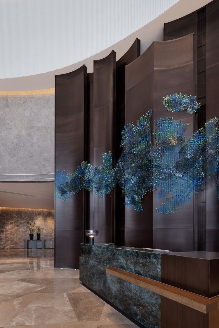 sunshyne_intl's tweet image. Beautiful Lobby Always Tells You What Comfort To Expect!! #lobby #lobbydesign #lobbydecor #lounge #loungedecor #hotel #hoteldesign #hotelinterior #hotels #hôtel #reception #invasthu #sunshyneinternational #conceptstoreality invasthu.com sunshyneinternational.com