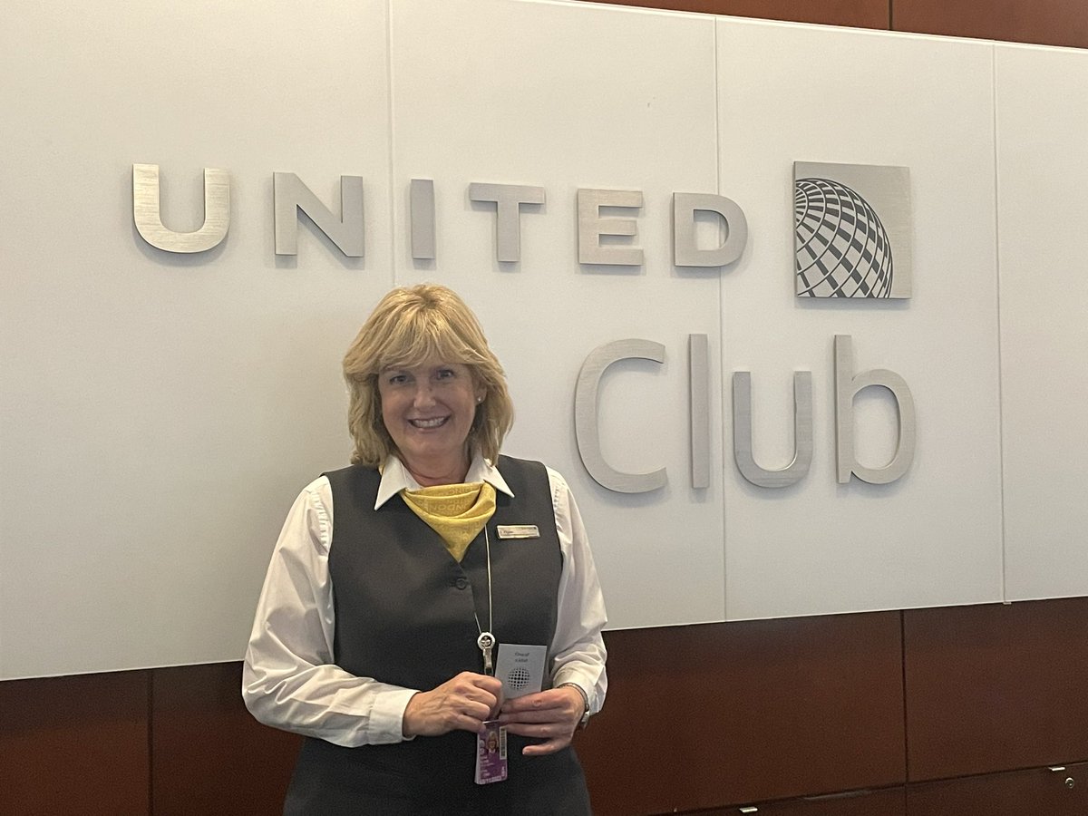 JJonusUA's tweet photo. DEN Global Services - Rachel K. &amp; Dana F., beautiful compliments from Global Services members. Thank you for always being a ray of sunshine. Great Job! ✈️ @Tobyatunited @jacquikey @KevinMortimer29 @jwartner8 @raeindenver #DENPremiumServices #BeingUnited https://t.co/eyJM8FWK1v