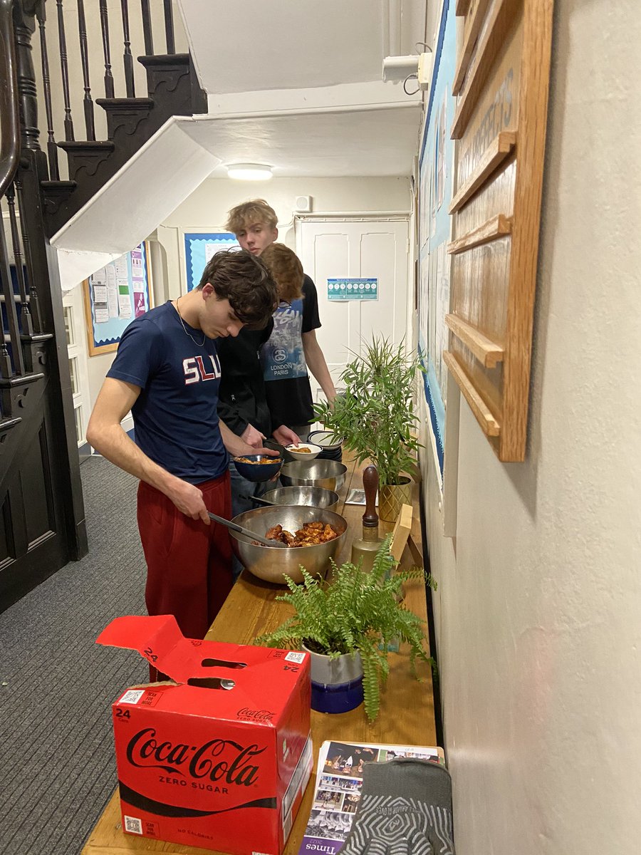 Haywardsfield tweet media