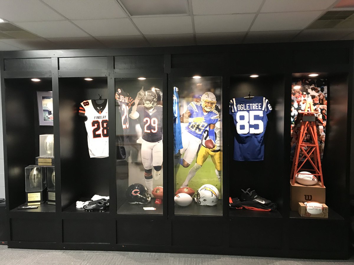 William_Hicks64's tweet photo. Extremely Blessed to have a Great official visit at the University of Findlay !! Thank you @CoachReynoldsUF and @KoryAllen  for having me up there!!🔥 https://t.co/mBaNnjW7Qz
