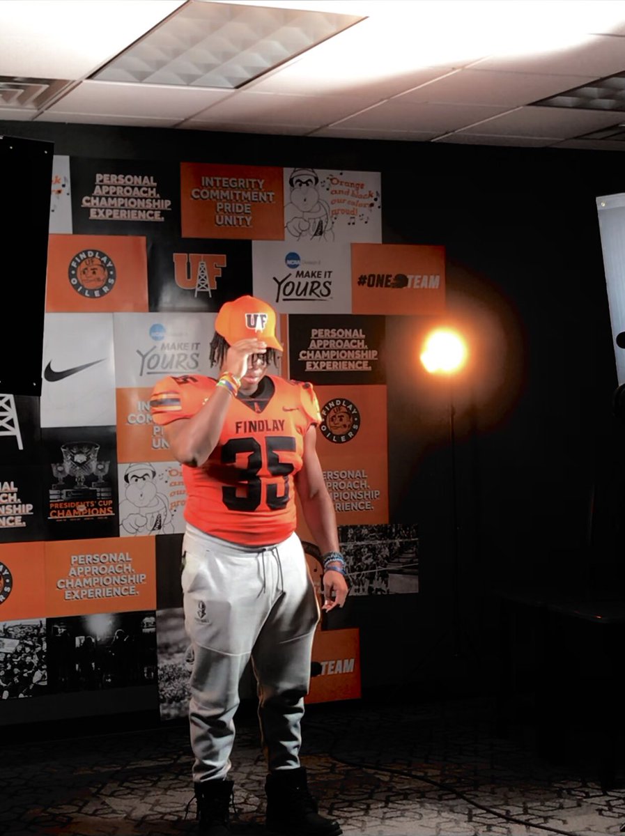 William_Hicks64's tweet photo. Extremely Blessed to have a Great official visit at the University of Findlay !! Thank you @CoachReynoldsUF and @KoryAllen  for having me up there!!🔥 https://t.co/mBaNnjW7Qz