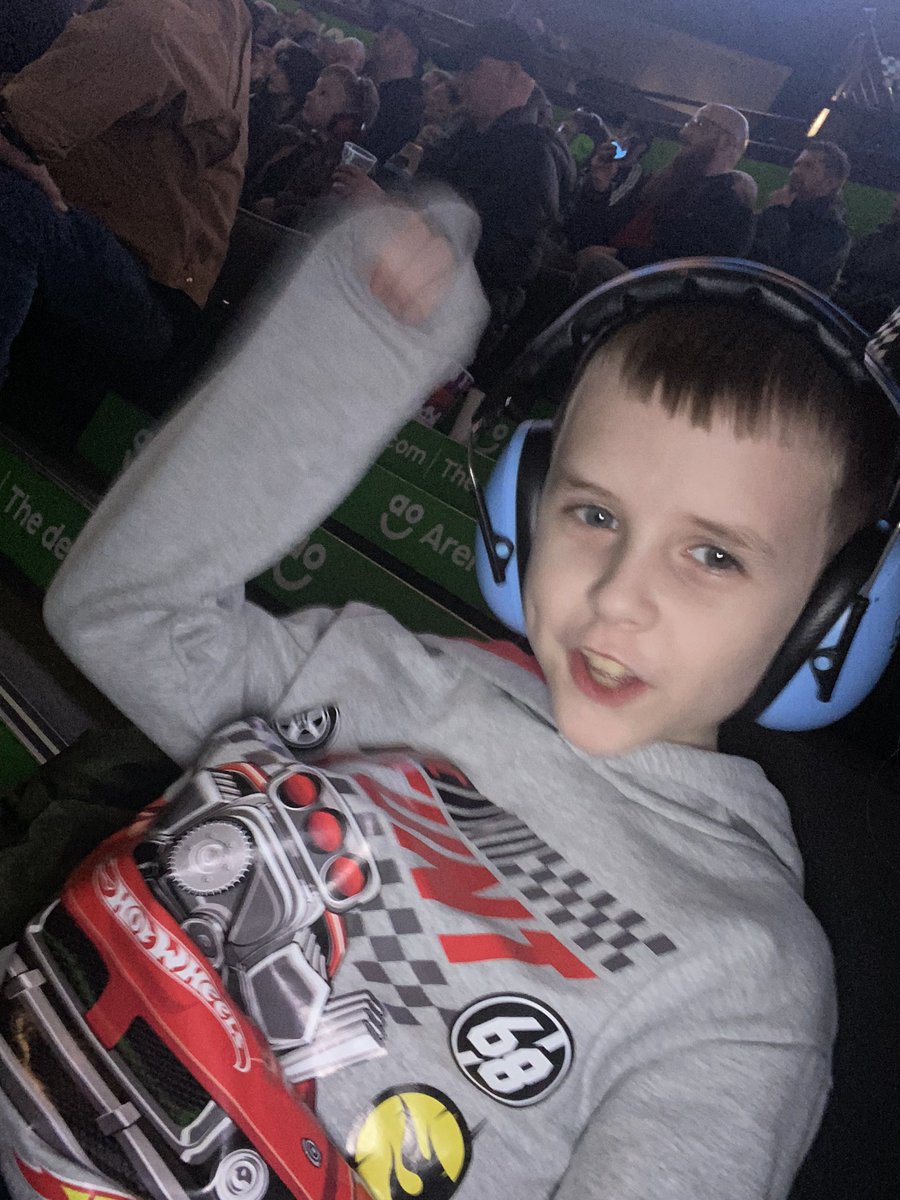 Jade Travis tweet media