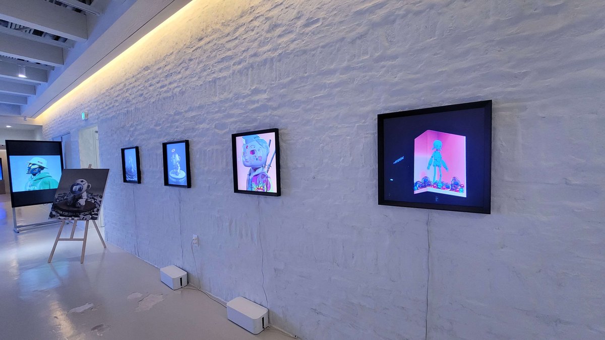 Just wrapped up the MIKAVERSE exhibition at UNKOMMEN gallery in Seoul. Hosted by <a href="/mikakim48653570/">MIKA</a>, father of noma and Whale of PRD_X. Great chance for FAM of SMATY community to meet in person and network. Thanks to Mika and <a href="/rockers_society/">THE ROCK'ERS SOCIETY</a> for planning and participating 🔺✨