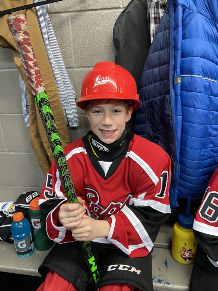 CapsU11c's tweet photo. Game 1:

Congrats Brody for earning hardest worker!! You skating a really hard game 👷🏻‍♂️

Way to go Josh on receiving player of the game!! Great job playing defence. Solid on the puck all game 🏒 @CapsU11c https://t.co/4lUGKWf3Bm