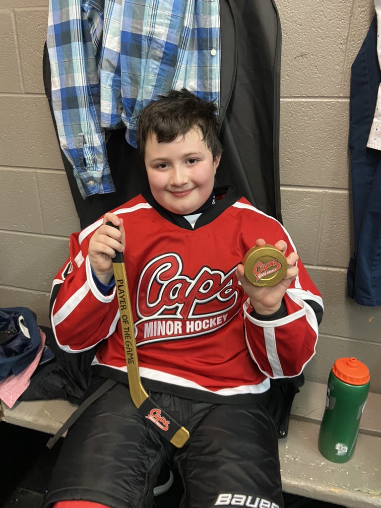 CapsU11c's tweet photo. Game 1:

Congrats Brody for earning hardest worker!! You skating a really hard game 👷🏻‍♂️

Way to go Josh on receiving player of the game!! Great job playing defence. Solid on the puck all game 🏒 @CapsU11c https://t.co/4lUGKWf3Bm