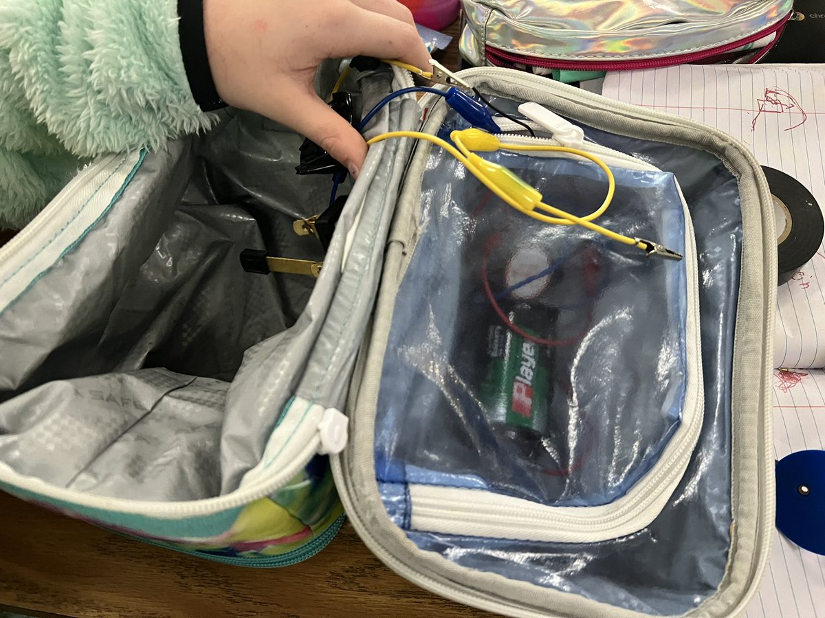 MsBrandon2020's tweet photo. We were creating lunch box alarms to explore opened and closed circuits when one group made a connection to the generator in our read aloud book. I love seeing the out of the box ways these shining stars are connecting concepts! @WallerMillES @YCSD #STEM https://t.co/nWB6wJTRKc