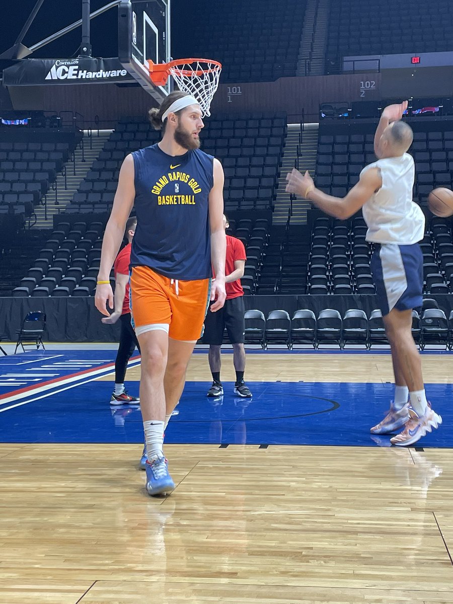 I will always tweet when I see an #RVA legend in the <a href="/nbagleague/">NBA G League</a>. Tonight <a href="/SpiderMBB/">Richmond Basketball</a> all-time GP leader Grant Golden on LI to face the <a href="/LongIslandNets/">Long Island Nets</a>