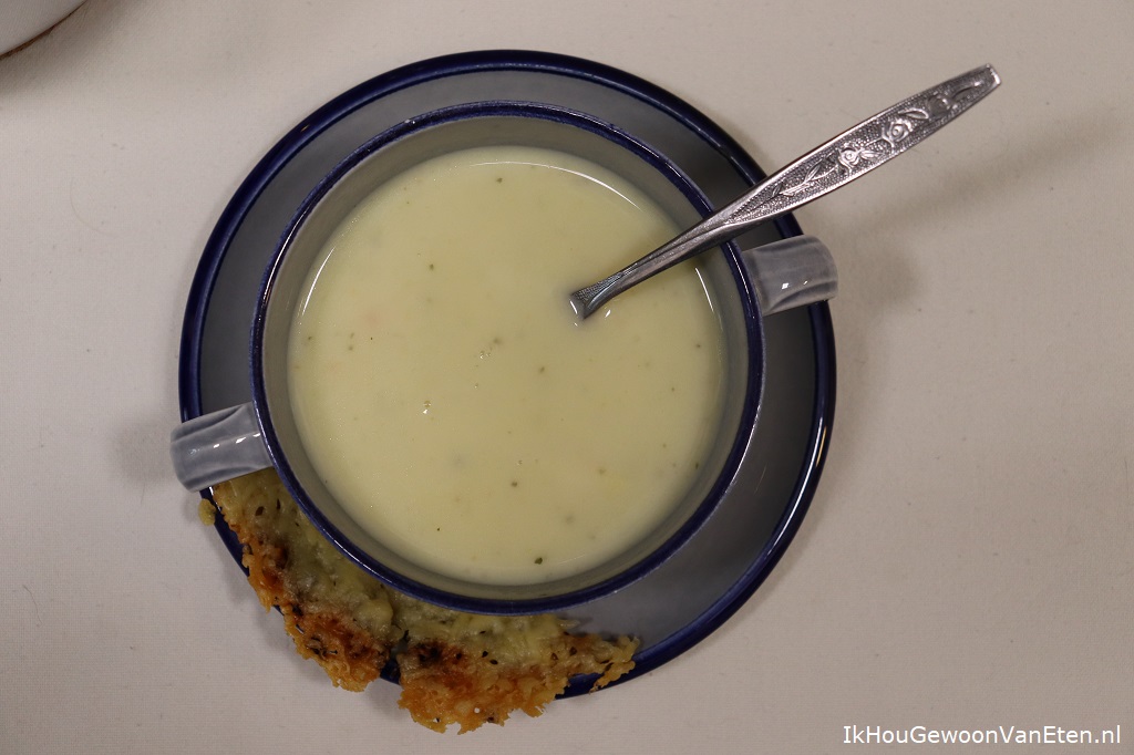 Mosterdsoep met kaas en pastinaak
ikhougewoonvaneten.nl/2023/01/14/mos…