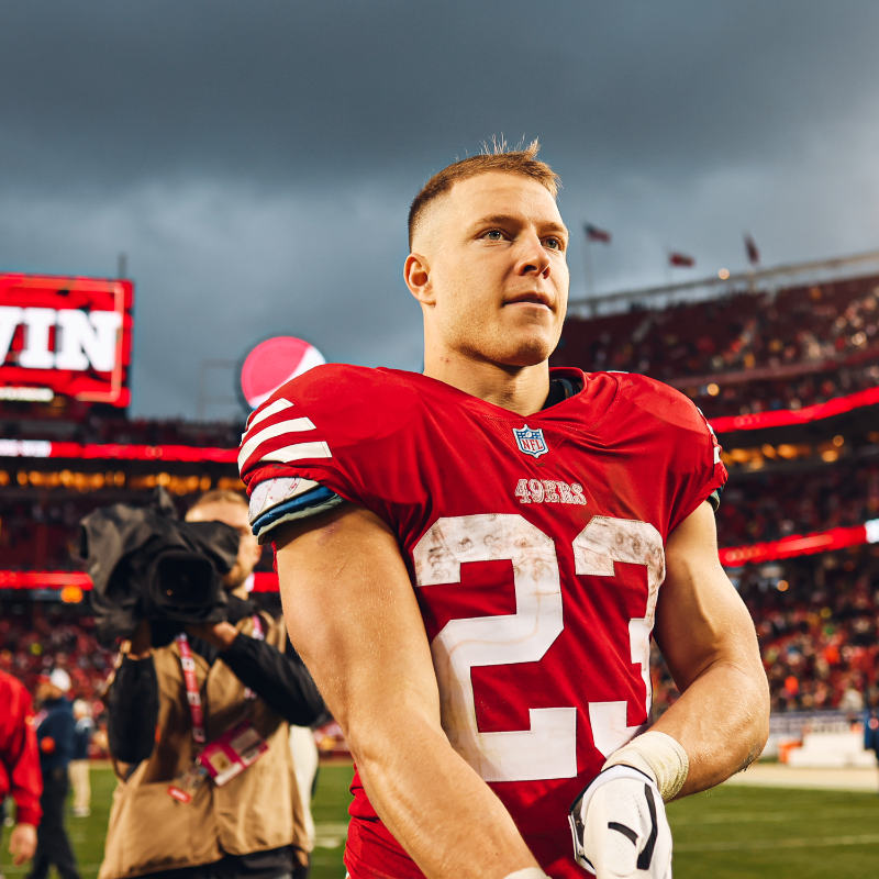 49ers's tweet photo. 11 straight! 🔥🔥