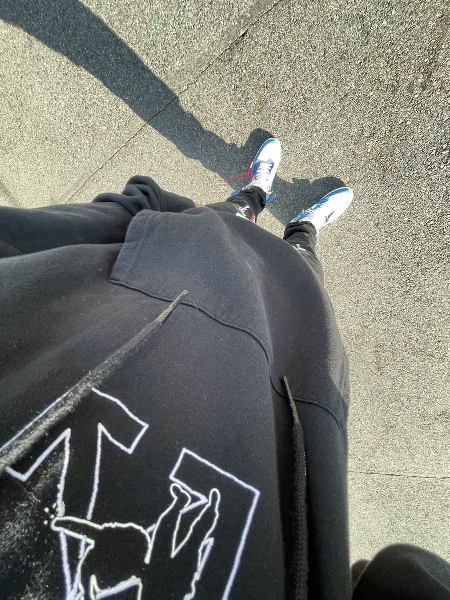 Coro_OG's tweet photo. top Off-White
pants BAPE
kicks Off-White×AJ1
#usdrip https://t.co/VsfGckLJok