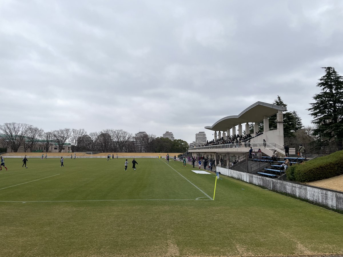 NFM_news's tweet photo. 【前半終了】
2022 神奈川県リーグ 1部・2部入替戦
日本工学院F・マリノス 2-1 エブリサ藤沢ユナイテッド
FW9山本琉平選手の2ゴールでF・マリノスがリードして折り返しました！後半も応援よろしくお願いします！
 #fmarinos #NFM #コミュサカ #kanagawasl https://t.co/1rgchszzKv