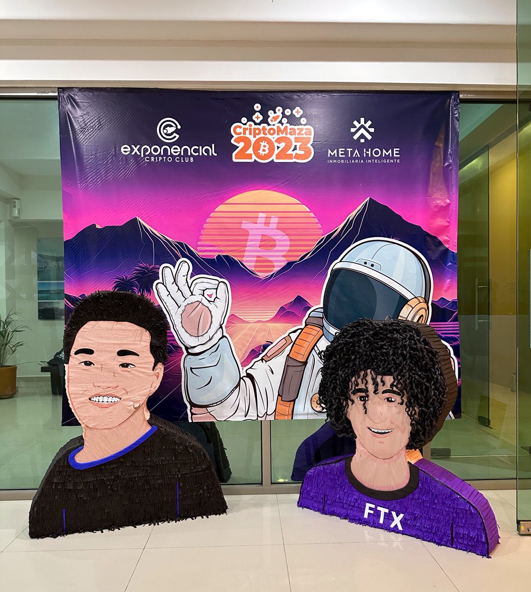 ElianXBT's tweet image. Hoy les ponemos en la madre a @SBF_FTX y @stablekwon en #CriptoMaza2023 🏝️🪅 #piñatas #crypto