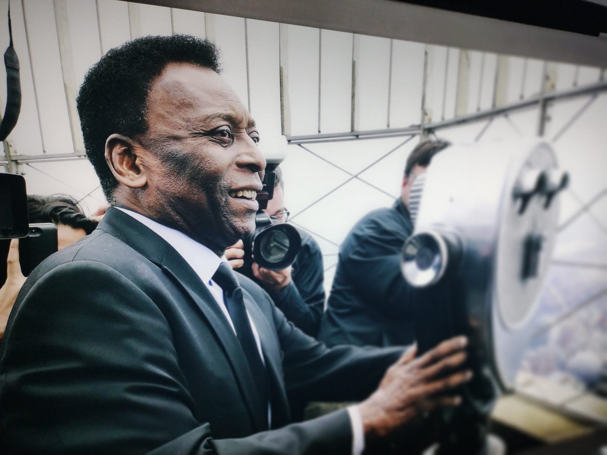 (((AL AIRE))) BOGOFUTBOL... EL MUNDO AL REDEDOR DEL BALON !!! hoy HOMENAJE AL REY PELE !!!  <a href="/efrainmarinojr/">Efrain Marino Prensa</a>  <a href="/ericknumerouno/">Erick Castilla</a> #Recomendado <a href="/bnocturna/">BOGOTÁ NOCTURNA BNTV</a> <a href="/corprensacol/">CORPRENSA COLOMBIA</a> <a href="/Dimayor/">DIMAYOR</a> <a href="/FCFSeleccionCol/">Selección Colombia</a> facebook.com/10008968041325…