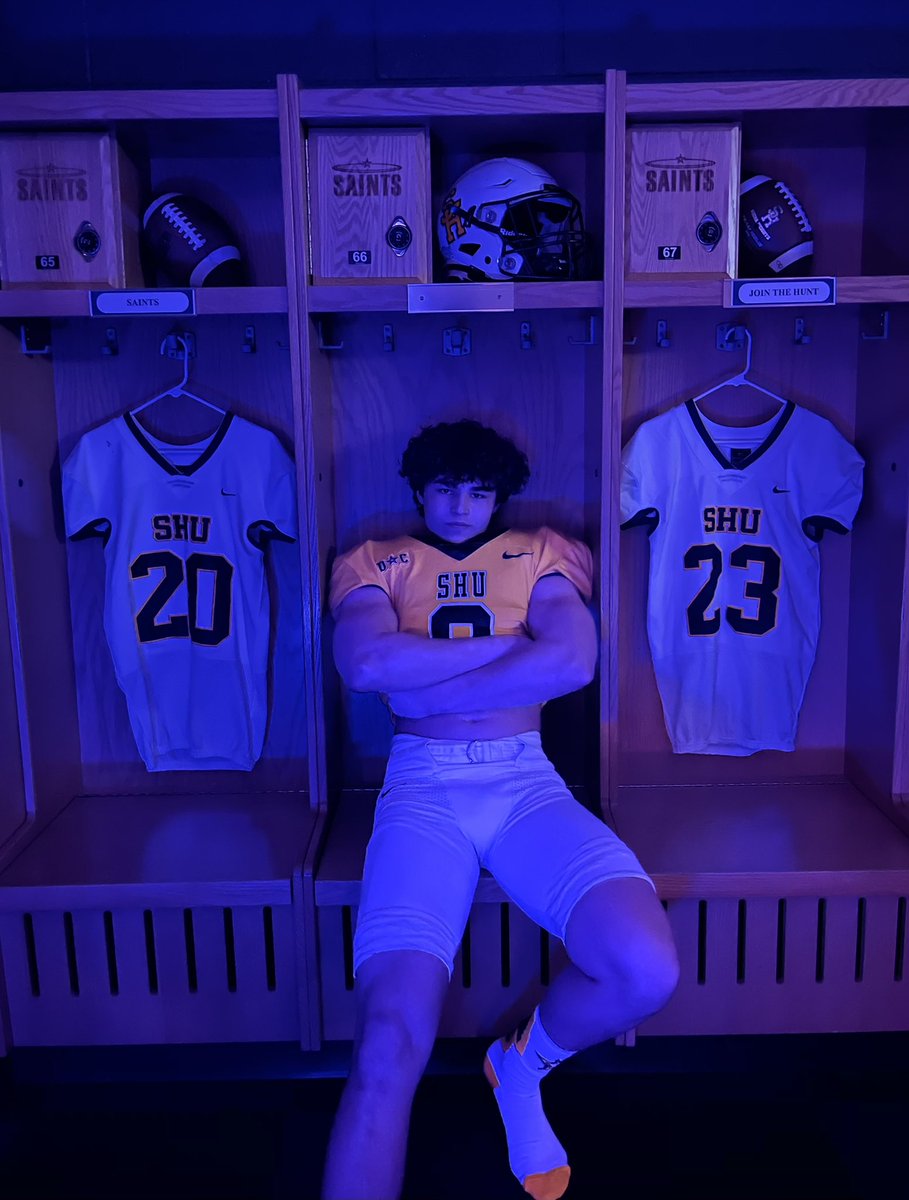 After an amazing conversation with <a href="/CoachKohn12/">Matt Kohn</a>, I am excited to announce that I have received an offer to <a href="/SienaHeightsFB/">Siena Heights University Football</a>! AGTG!@DakotaFootball <a href="/CoachBenavides/">Mike Benavides 🏈🥍</a> <a href="/TheD_Zone/">The D Zone</a>
