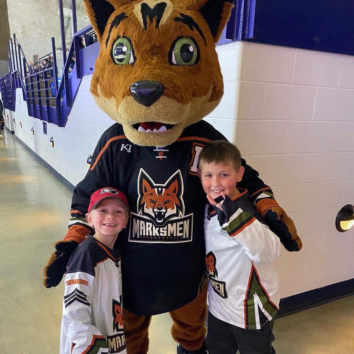 Boys Night Out with the <a href="/Marksmen_Hockey/">Fayetteville Marksmen</a>! Always a great time! <a href="/MarkyMarksmen/">Marky Marksmen</a> #hockey #boysnightout #fearthefox🦊