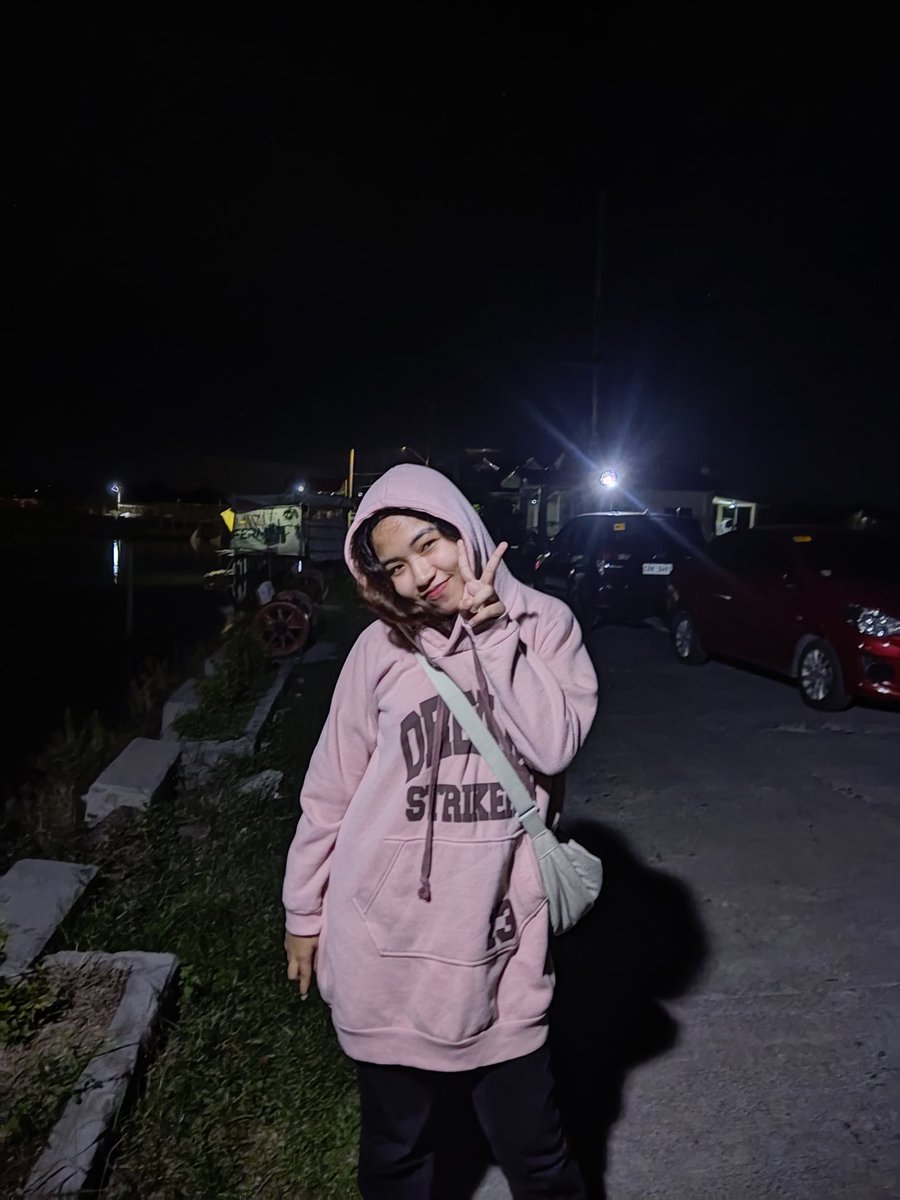 RLthirdi3's tweet image. Salamat sa pagpunta at pagsama bby sa burol at libing ni lolo ramdam ko na nandyan ka para sa akin at asahan mo na ganun din ako sayo