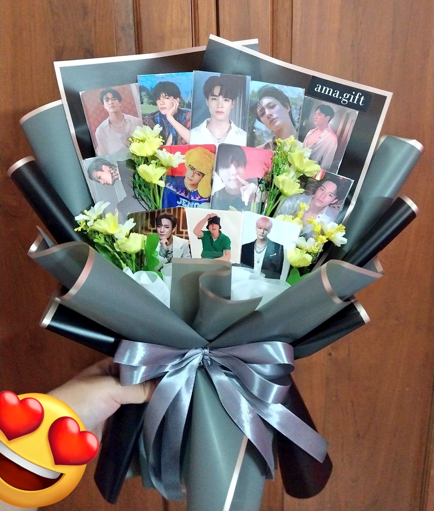 Buket photocard jeno
Buket pc bisa order via shopee pengiriman seluruh indonesia yapss

#NCTDREAM #NCTDREAM_Candy shp.ee/f35gwz2
