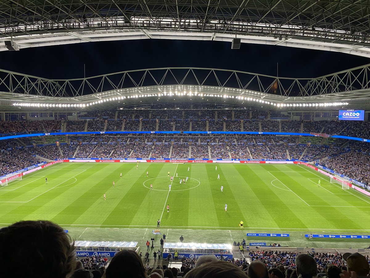 ♥️💚🤍 Euskal derbia 🤍💚♥️

<a href="/RealSociedad/">Real Sociedad Fútbol</a> 
⚪️🔵🆚🔴⚪️
<a href="/AthleticClub/">Athletic Club</a>