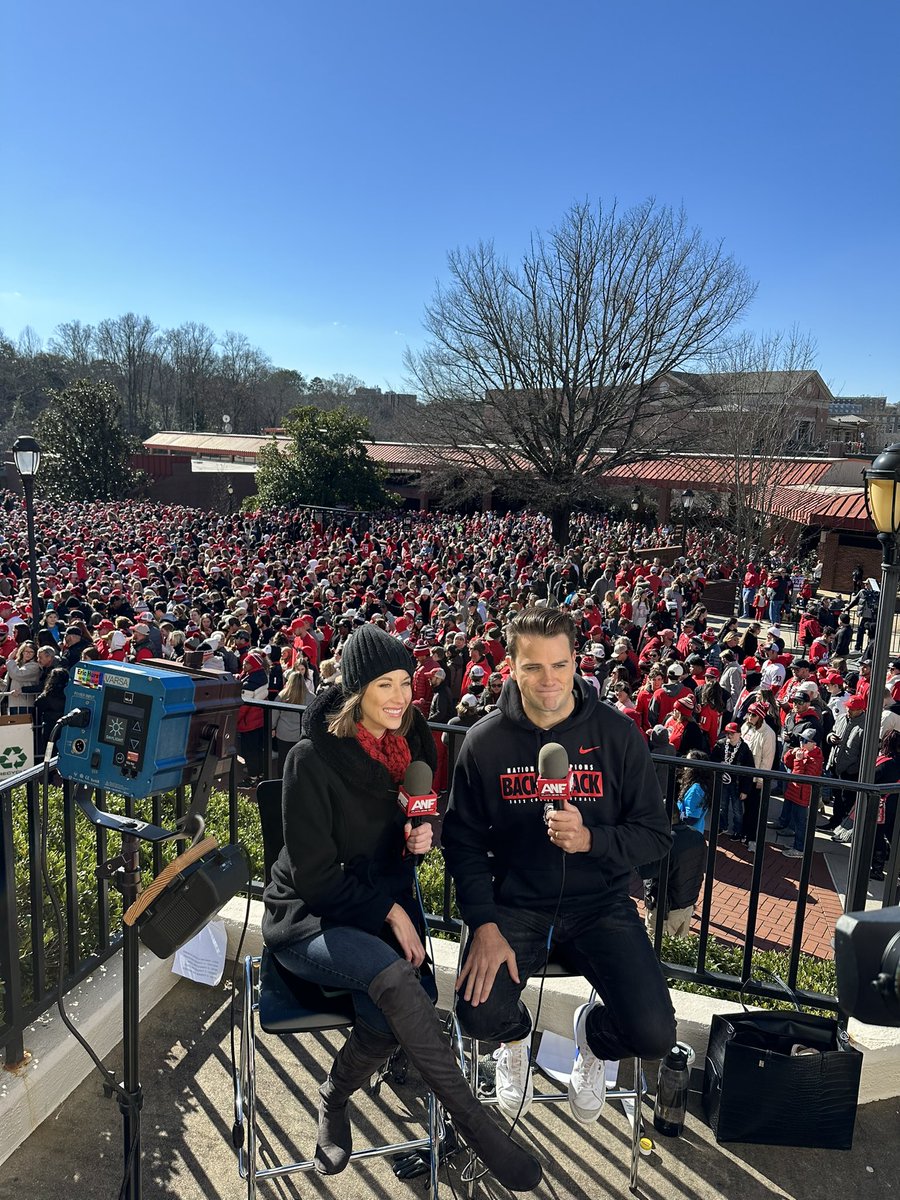Ella__Dorsey's tweet image. Well, that was incredible. 

Dawgs fans, I love you.
Athens, I love you. 
Georgia Football, I love you.