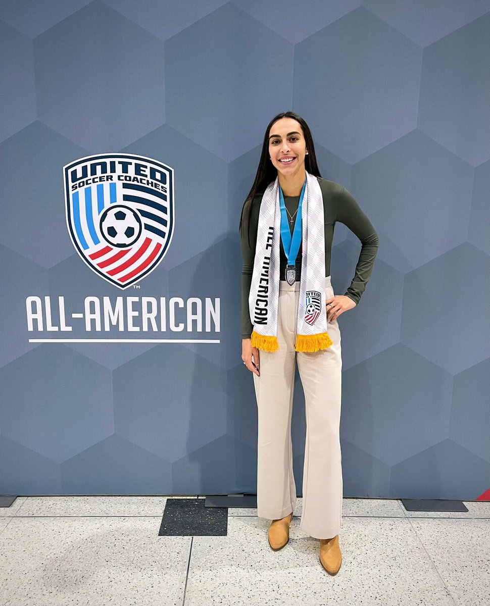 Congratulations to Alivia Kelly who has been awarded an Academic All American at the United Soccer Coaches Convention! Kelly is the first United Soccer Coaches Academic All-American in our program’s history! 

#BeTheRoar