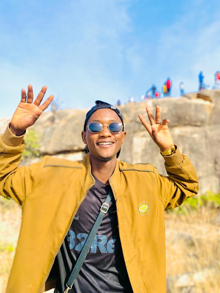 S_khalid3659's tweet photo. #BASUG HIKE#🥰 https://t.co/AXaNJCQkdq