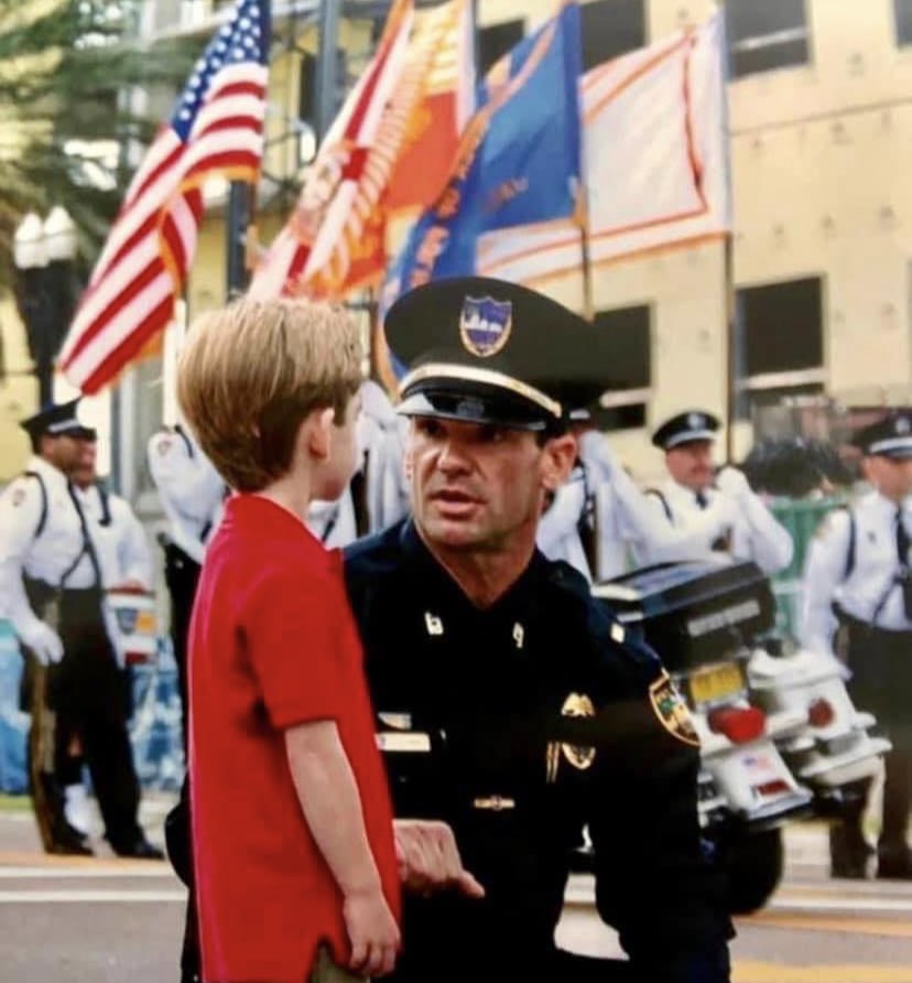 jlroush's tweet photo. While he is no longer suffering, today the world lost a remarkable man and heaven gained a angel. Thoughts and prayers to the blood and blue family of Chief Jimmy Judge. #RIPChief https://t.co/SNe0AcNr1i