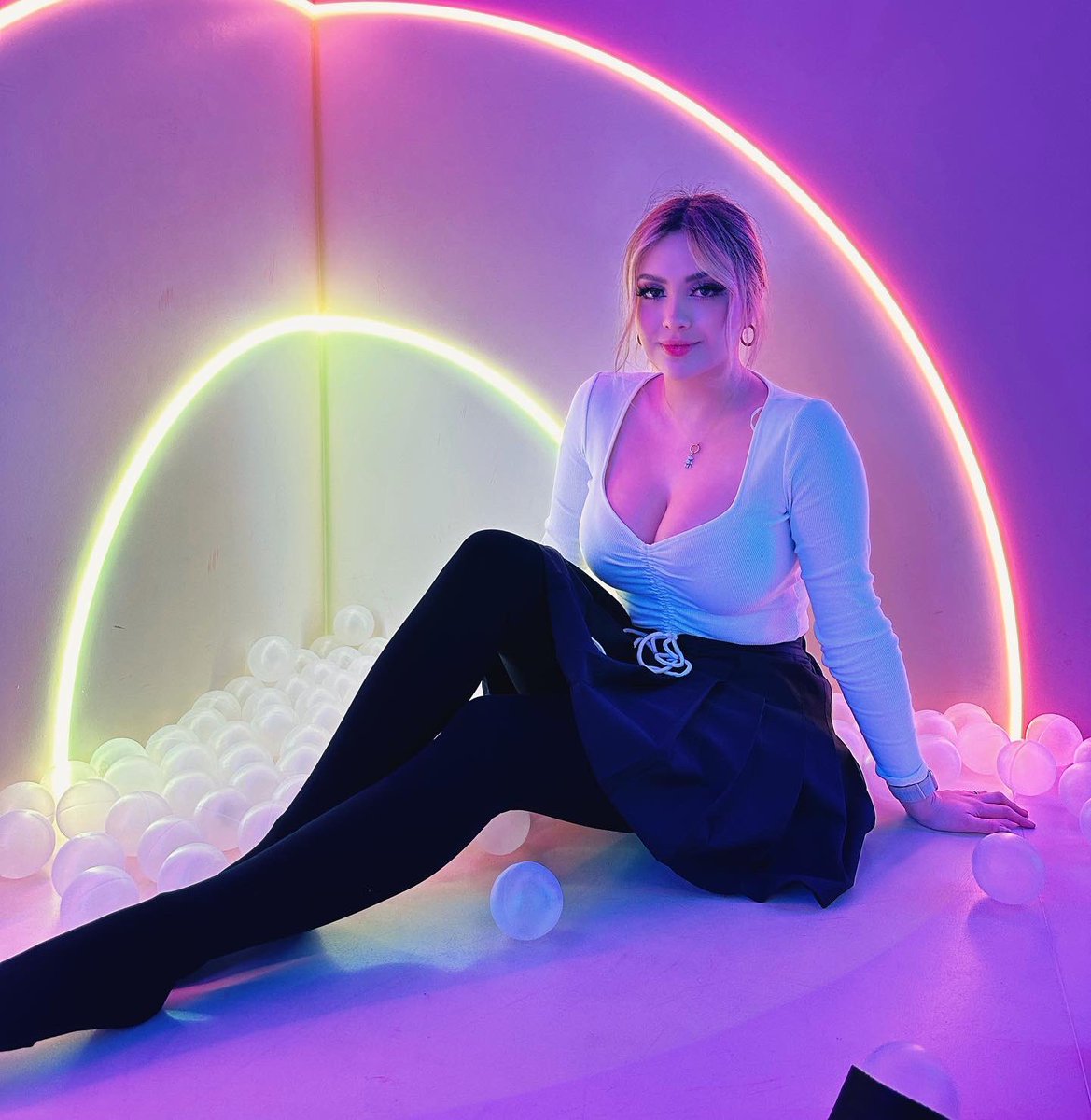 arigameplays's tweet photo. Tipos como tuuuuuuuuuuuuuUUUUUUU https://t.co/CYiTA5dJaP