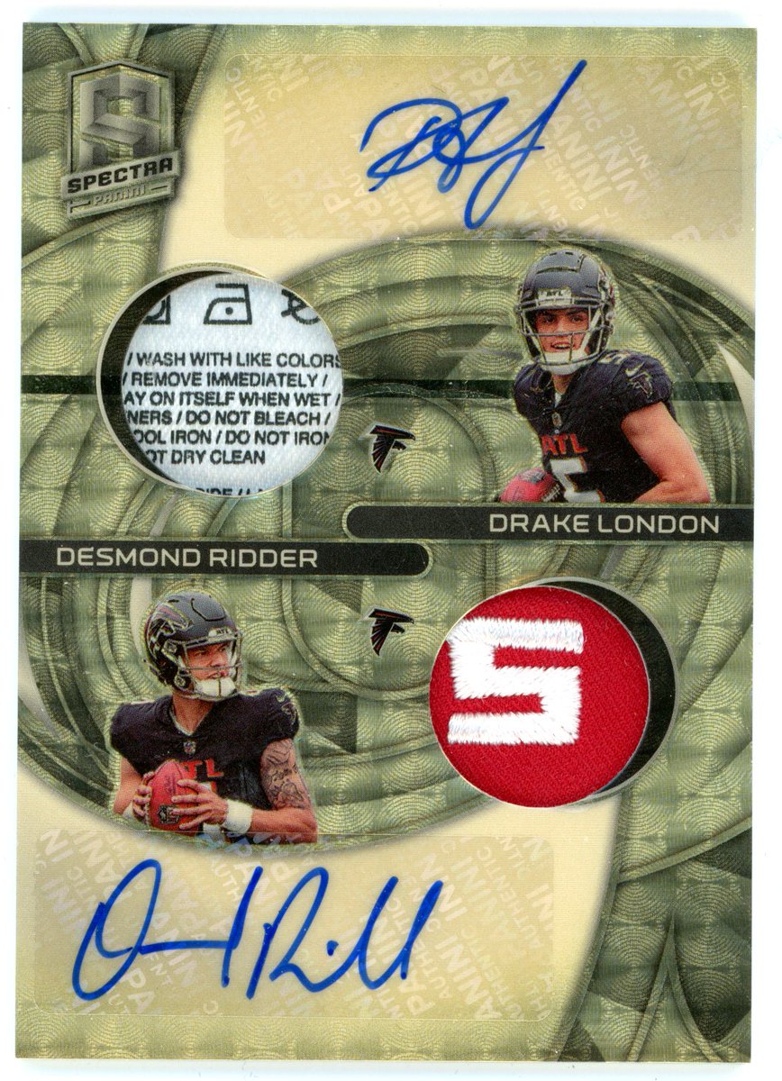 SCCTradingCards's tweet photo. Is this the future for the Falcons!? Big hit in the Steel City Break Room of Drake London and Desmond Ridder gold rpa 1/1!

Join Tyler's Breaks here : https://t.co/eQGzT7Atqi

#TylerPullsFire #WhoDoYouCollect @PaniniAmerica https://t.co/wnOnGRZ7mW