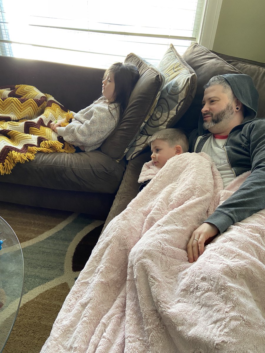 MatKat83's tweet photo. Layin on the couch watching #PussInBootsTheLastWish with the kids before dinner! Such a good movie! #DadLife #Blessed #DaddyDaughterTime #FatherAndSonTime #FatherAndDaughterTime  https://t.co/RCCkmM3otO