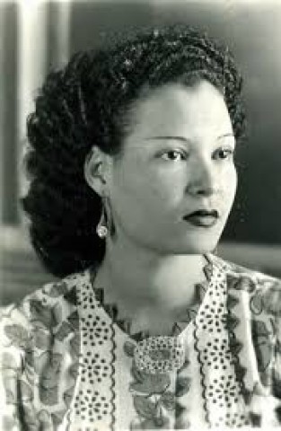 jffp_journal's tweet photo. "Epidermalization of Inferiority: A Fanonian Reading of Marie Vieux-Chauvet's Amour" - Keisha Simone Allan (@KeishaSimoneAl1) in the new Journal issue, from a forum on Black Skin, White Masks. Interesting and important read on gender and race in Fanon:

https://t.co/QmGXg7ub2T https://t.co/JEcd2HMy5s