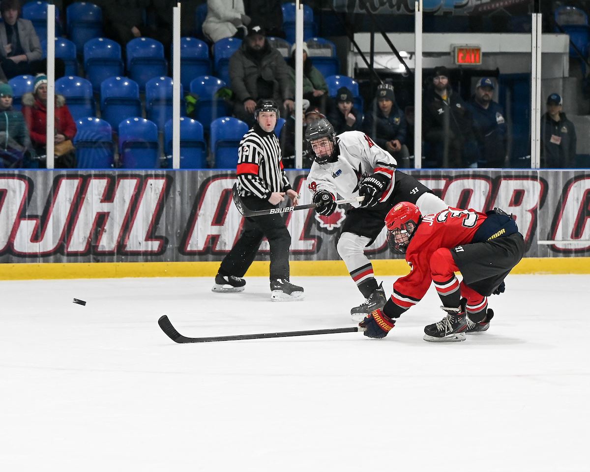 OJHLOfficial's tweet image. Milton's Buzziol ends OJHL All-star game in OT in front of 1,206 fans in Collingwood
🔗
pointstreaksites.com/view/ojhl/news…
#leagueofchoice
📸 Michelle Malvaso of @ojhlimages