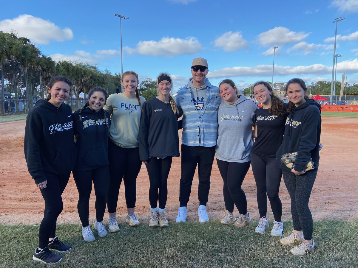 Plant High Varsity Softball (@varsityplant) on Twitter photo Photo opp with <a href="/PlantHighSchool/">PlantHighSchool</a> Alum Pete Alonso at his Battle for the Bay HR Derby! Thanks for volunteering ladies! <a href="/pop_phsnews/">Pep O' Plant</a> <a href="/PlantHighSports/">Plant High School Athletics</a> <a href="/phsathleticfdn/">PHS Athletic Foundation</a> <a href="/PHSGoldRush/">Gold Rush</a> #PLANTPLANTPLANT Photo opp with <a href="/PlantHighSchool/">PlantHighSchool</a> Alum Pete Alonso at his Battle for the Bay HR Derby! Thanks for volunteering ladies! <a href="/pop_phsnews/">Pep O' Plant</a> <a href="/PlantHighSports/">Plant High School Athletics</a> <a href="/phsathleticfdn/">PHS Athletic Foundation</a> <a href="/PHSGoldRush/">Gold Rush</a> #PLANTPLANTPLANT