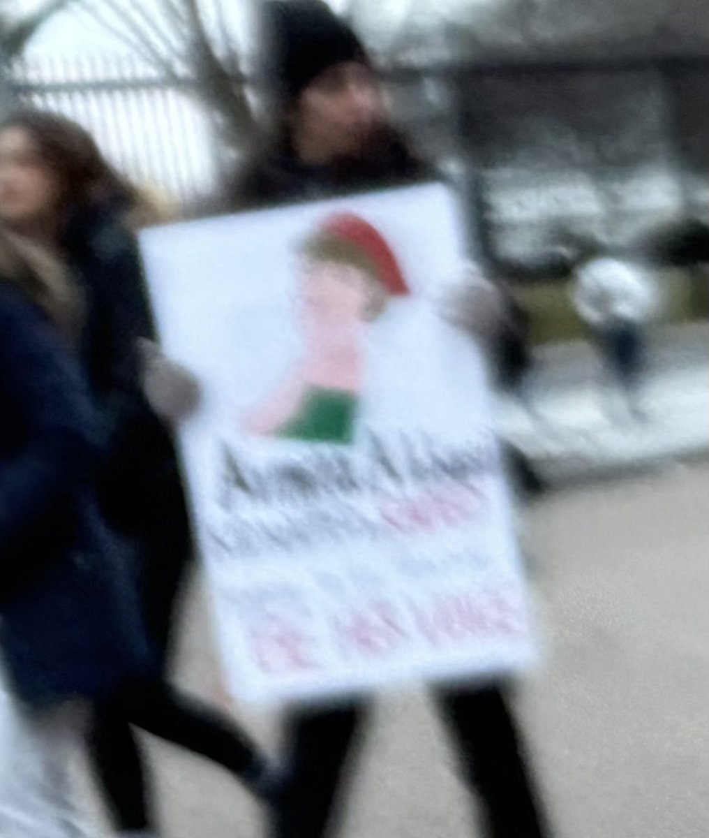 Great to see Iranian-Americans in #WashingtonDC raising awareness of #Khamenei’s brutal Iranian regime. Stop the executions &amp; the #IslamicRepublic!
 #MahsaAmini‌  #IranRevolution2023