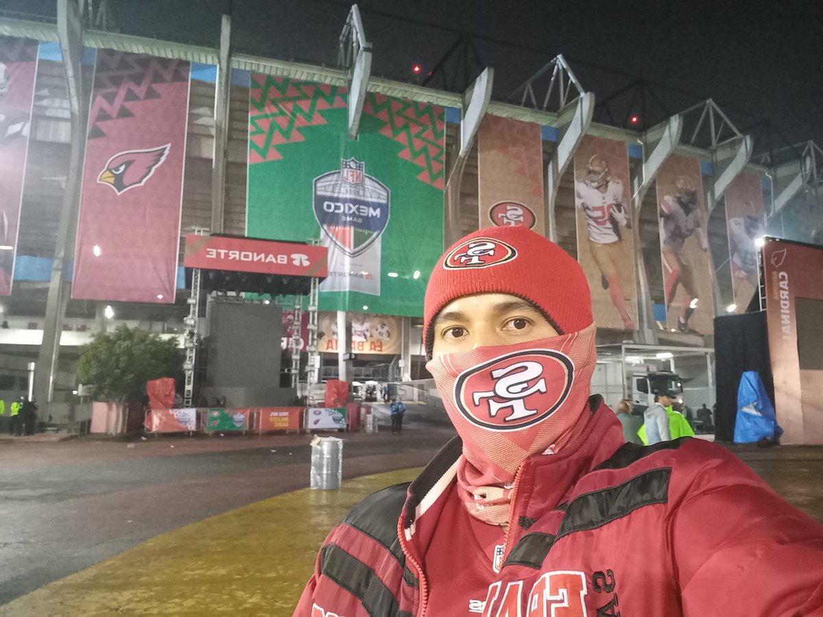 charlyadca's tweet photo. #WildCardEnTUDN SuperNiner de Corazón!!🏈🤩🥳NinersFaithful💪🏉 https://t.co/ICOvsCH7vr