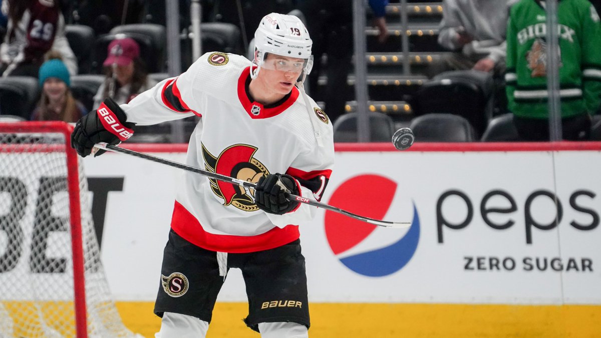 Senators's tweet image. Retweet if you see an #NHLAllStar in these warm up photos! 👀

#NHLAllStarVote Tim Stützle
#NHLAllStarVote Claude Giroux
#NHLAllStarVote Alex DeBrincat
#NHLAllStarVote Thomas Chabot