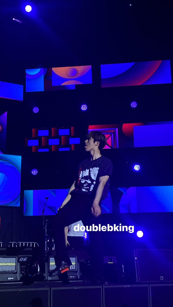 HANBIN'S TONGUE SUPREMACY 😩✋🏻 #GrandwaveinKL