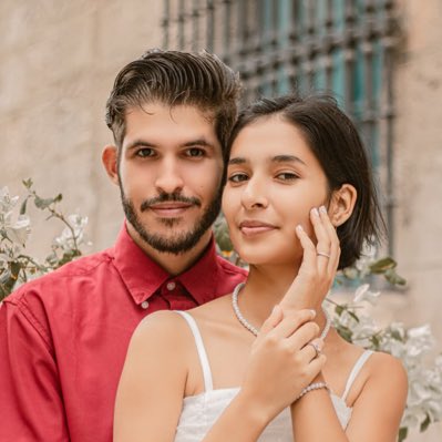MelTe_02's tweet photo. #NuevaFotoDePerfil con el dictador de mi corazón 💓 #TeMolestaMiAmor 😂 https://t.co/xjPPHLciXF