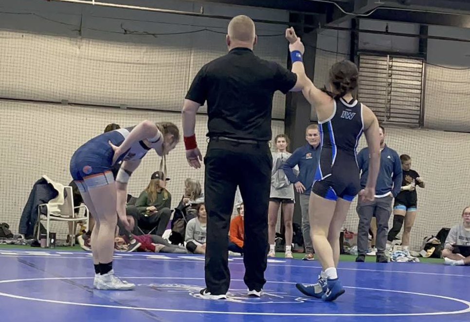 ReiverWrestling's tweet image. Congratulations to our girls today at the York open! 
Open Division:
101| Nicole Montojo 2nd 
116| Flavia Nagantani 4th 
Freshman/Sophmore:
109| Natalie Duran 2nd 
123| Madelyn Plotz 4th 
130| Abbie Ahrens 2nd 
191| Makenzie Parsons 4th