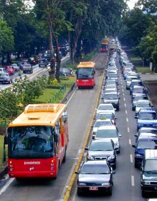 insanridho's tweet photo. Hari ini, layanan @PT_Transjakarta tepat berusia 19 tahun. https://t.co/h8t6Q4oTXc