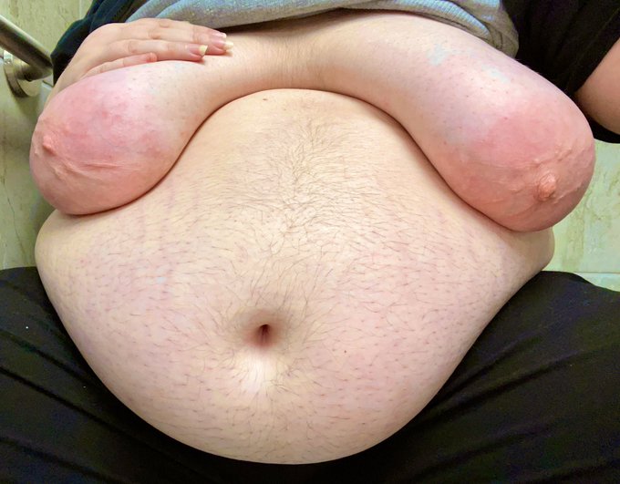 I know I&rsquo;m still at work but you gotta milk me! Quick, they are getting too big!!  #fat #gainer #feedee<a href="/tag/rp"class="tags"><span>#rp</span></a><a href="/tag/fetish"class="tags"><span>#fetish</span></a><a href="/tag/fat"class="tags"><span>#fat</span></a><a href="/tag/transgender"class="tags"><span>#transgender</span></a><a href="/tag/feedee"class="tags"><span>#feedee</span></a><a href="/tag/feederism"class="tags"><span>#feederism</span></a>