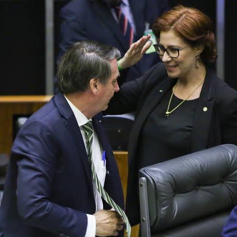 🚨BRASIL: Bolsonaro acusa Carla Zambelli por “todo mal" na sua vida, dizem aliados. Ex-presidente afirma que episódio em que deputada sacou uma arma nas vésperas da eleição ajudou na sua derrota.