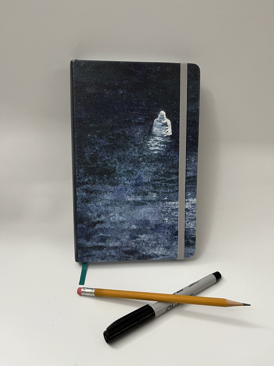 sketchbeetleart's tweet photo. Store update ✨

https://t.co/gGI8w7TuxL

These A5 (5.8x8.25 in) sketchbooks each include 88, 180 gsm sheets (178 pgs) - similar to moleskine sketchbooks ☺️ They can also lay flat and have an interior back pocket for everything from the perfect leaf to ticket stubs. https://t.co/pFhVHCakIm