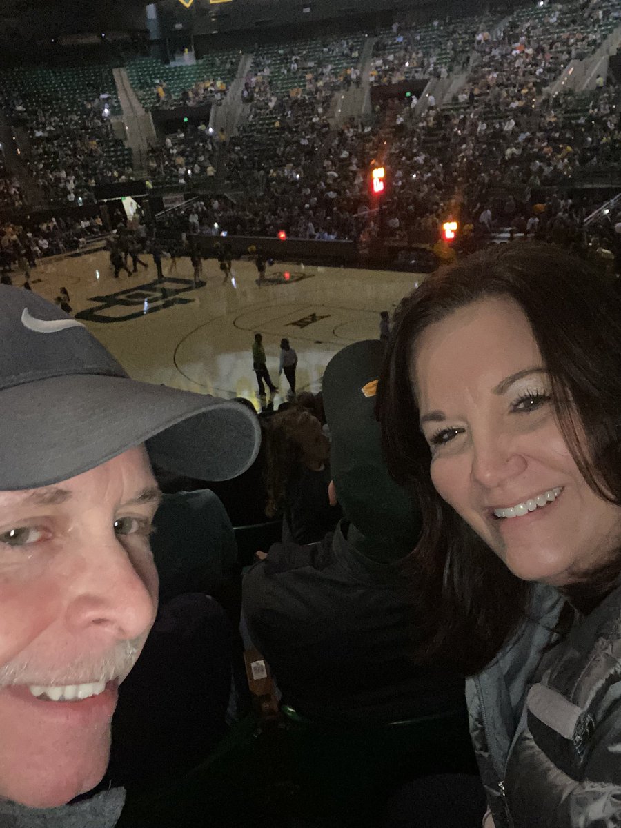 Lights out at the Ferrell Center! Basketball 🏀❤️ 🔦🤩 #SicEm