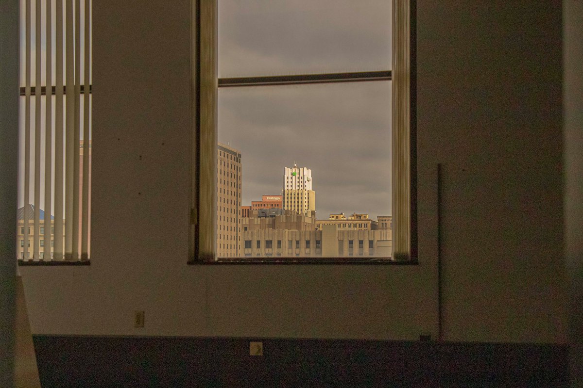 CoachBoarman's tweet photo. The former Akron Times Press and Beacon Journal building. Lord help someone see the potential in this building, because these original herringbone wood floors (and so much more) would be a travesty for Akron to lose. Thanks to Progress Through Preservation for hosting this tour! https://t.co/OHmUUIrhEj