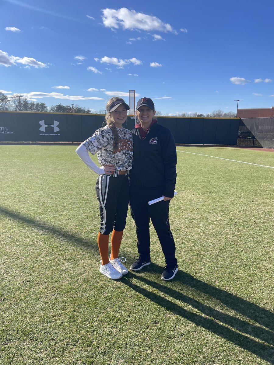 CaitWells2025's tweet photo. Had a great day of learning at the @ElonSoftball camp today! Loved meeting and working with all the coaches and players. I really enjoyed the catching session and all of the great drills! I look forward to attending more camps and will keep working hard! @Hanover16u https://t.co/oRNipZtZbS
