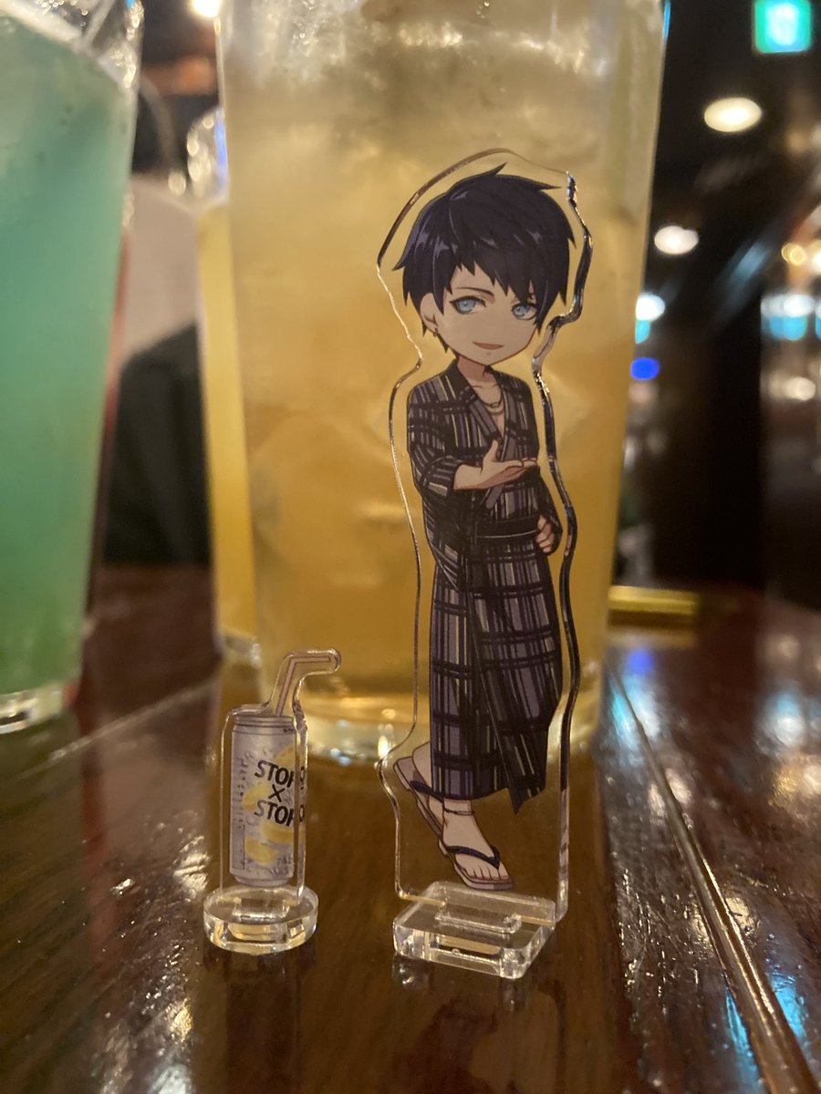 HUB‼️🫶グッズ無さすぎwww