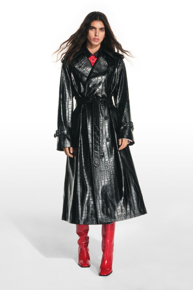 kendam_com's tweet image. MSGM Pre-Fall 2023 collection lookbook (39 outfits) kendam.com/news/lookbooks… 

#MSGM #PreFall2023 #Lookbooks #Fashion #Kendam