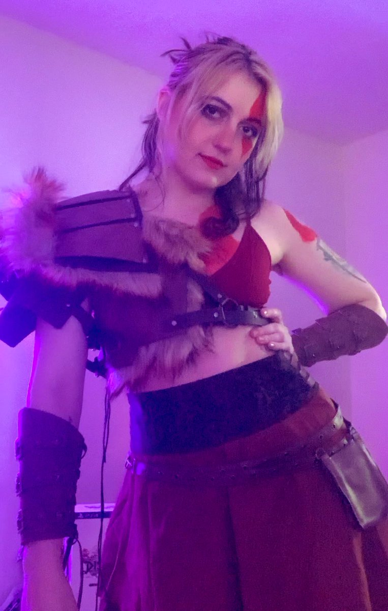 _cass_ass's tweet photo. daddy is home and he means business 🫣 it’s the end of #GodofWarRagnarok so let’s go out in style babyyy https://t.co/KXckP232OG #twitchstreamer #smalldickenergy #cosplayers #twitchgirls https://t.co/W8PcCUNOGW