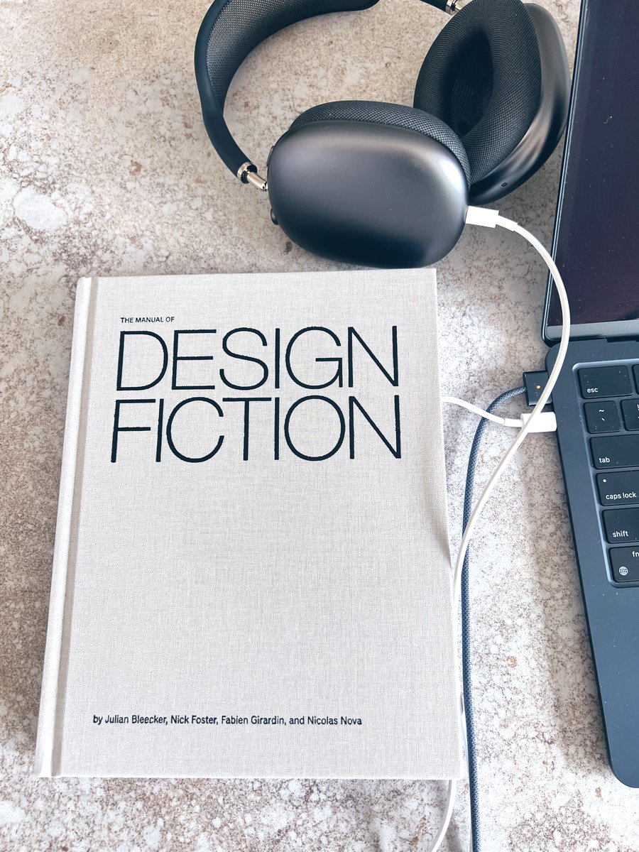 And a very welcome late Christmas present from <a href="/darthjulian/">The Manual of Design Fiction</a> <a href="/fosta/">fosta</a> <a href="/fabiengirardin/">Fabien Girardin</a> <a href="/nicolasnova/">nicolasnova</a> #designfiction