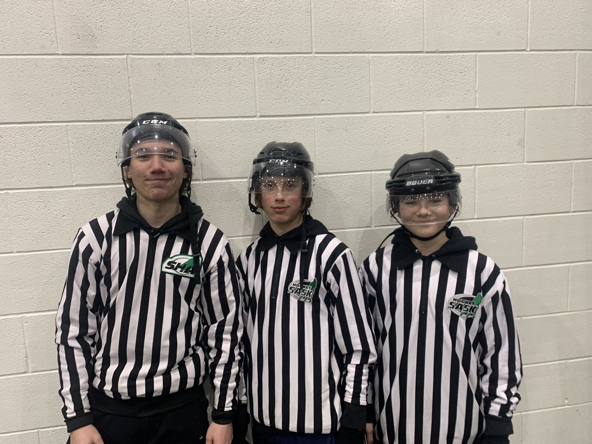 DJ_Smith09's tweet photo. #ThanksStripes The Redwing Riot took a minute to thank the referees at our tournament today. We appreciate everything you do to help grow the game! @stoonredwings @SaskatoonMHA @hockeysask https://t.co/dZ6v3XWWFS